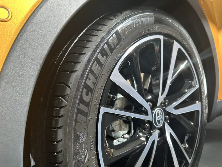 2024 m. AUTO BILD vasarinių padangų stabdymo testas: Įtempta konkurencija tarp varžovų